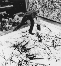 Jacson Pollock al lavoro nel 1950